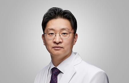 쉰 목소리·삼킴 장애, 오래가면 두경부암 의심해야